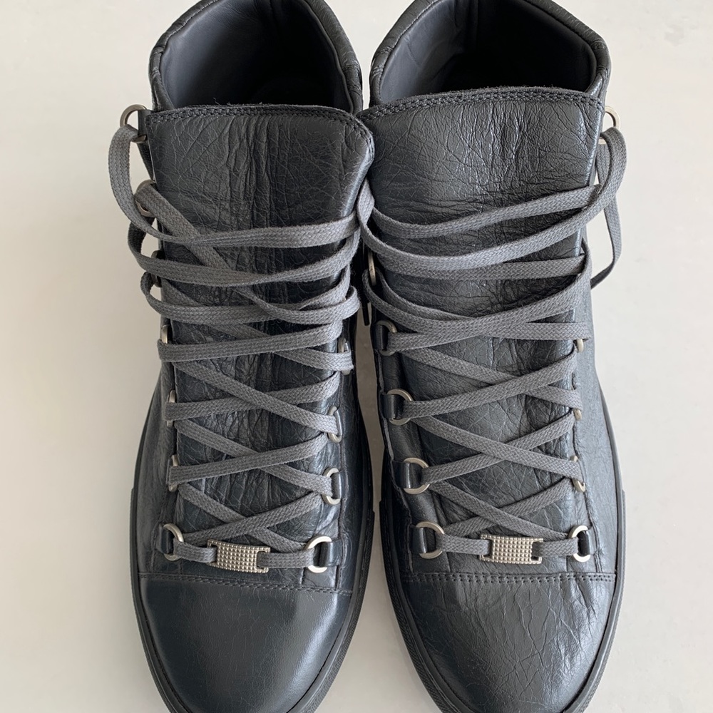 Balenciaga Men’s High-top Calf Leather Sneakers